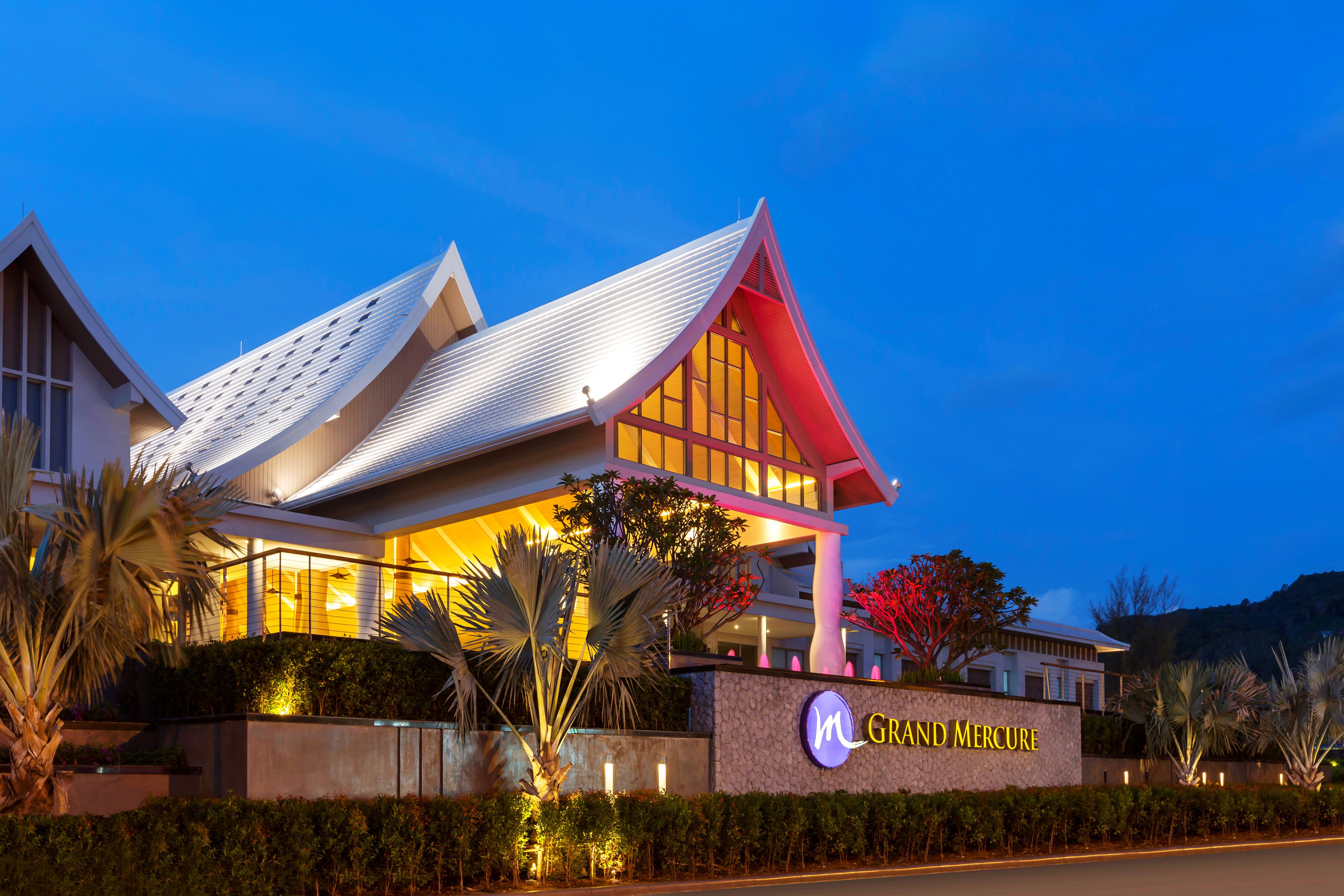 Khách sạn Grand Mercure Phuket